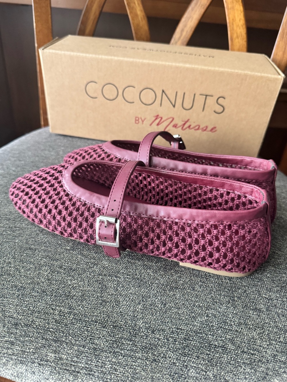 Coconuts by Matisse "Nolita" Mesh Woven Mary Jane Ballet Flats 7 burgundy wine - Picture 10 of 13